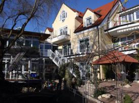 Недвижимость для инвестиций в е Дом престарелых + земельный участок в Баварии